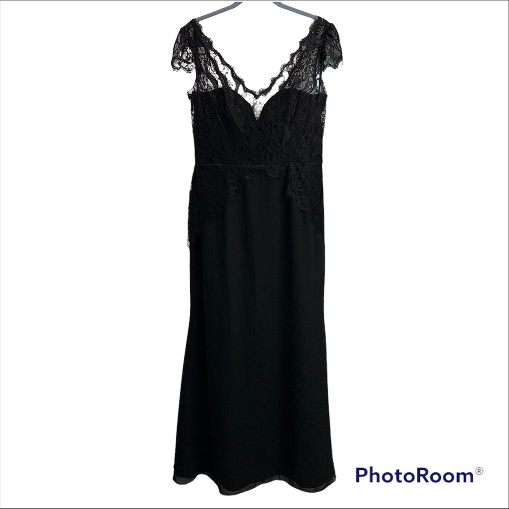 Hayley Paige Black Lace Cap Sleeve Sweetheart Neckline Dress Size 14